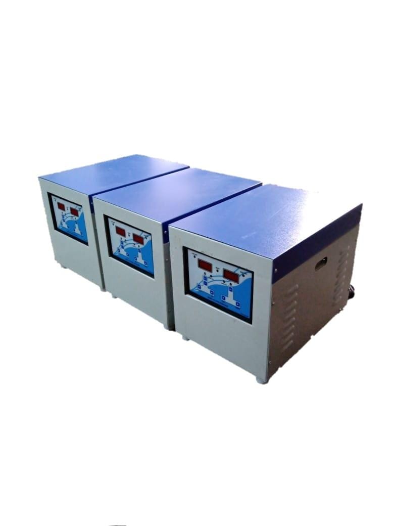 Servo control voltage stabilizer